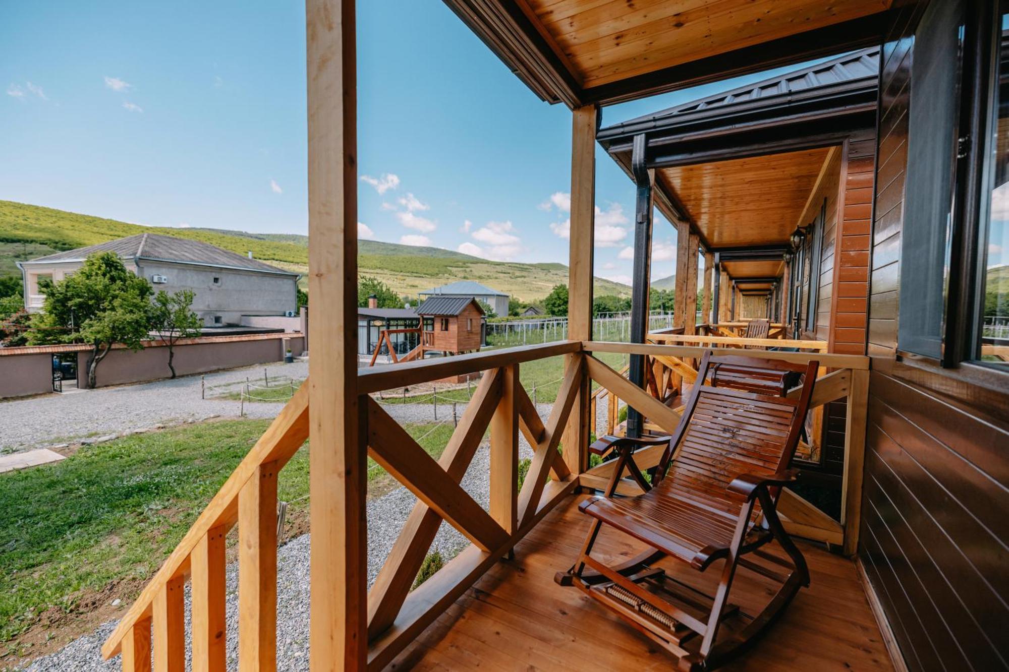 Chateau Ateni Cottages Gori Exteriör bild