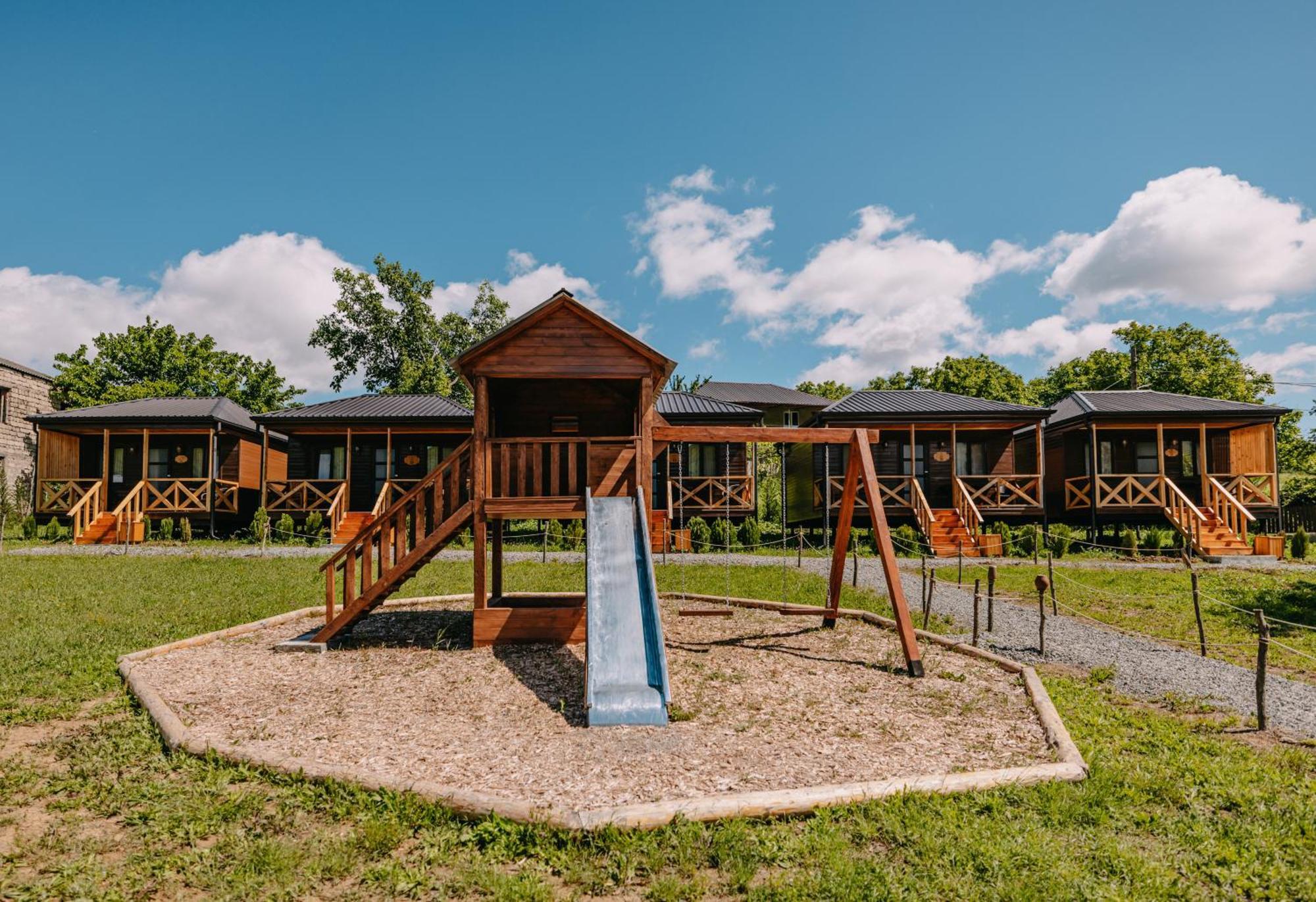Chateau Ateni Cottages Gori Exteriör bild