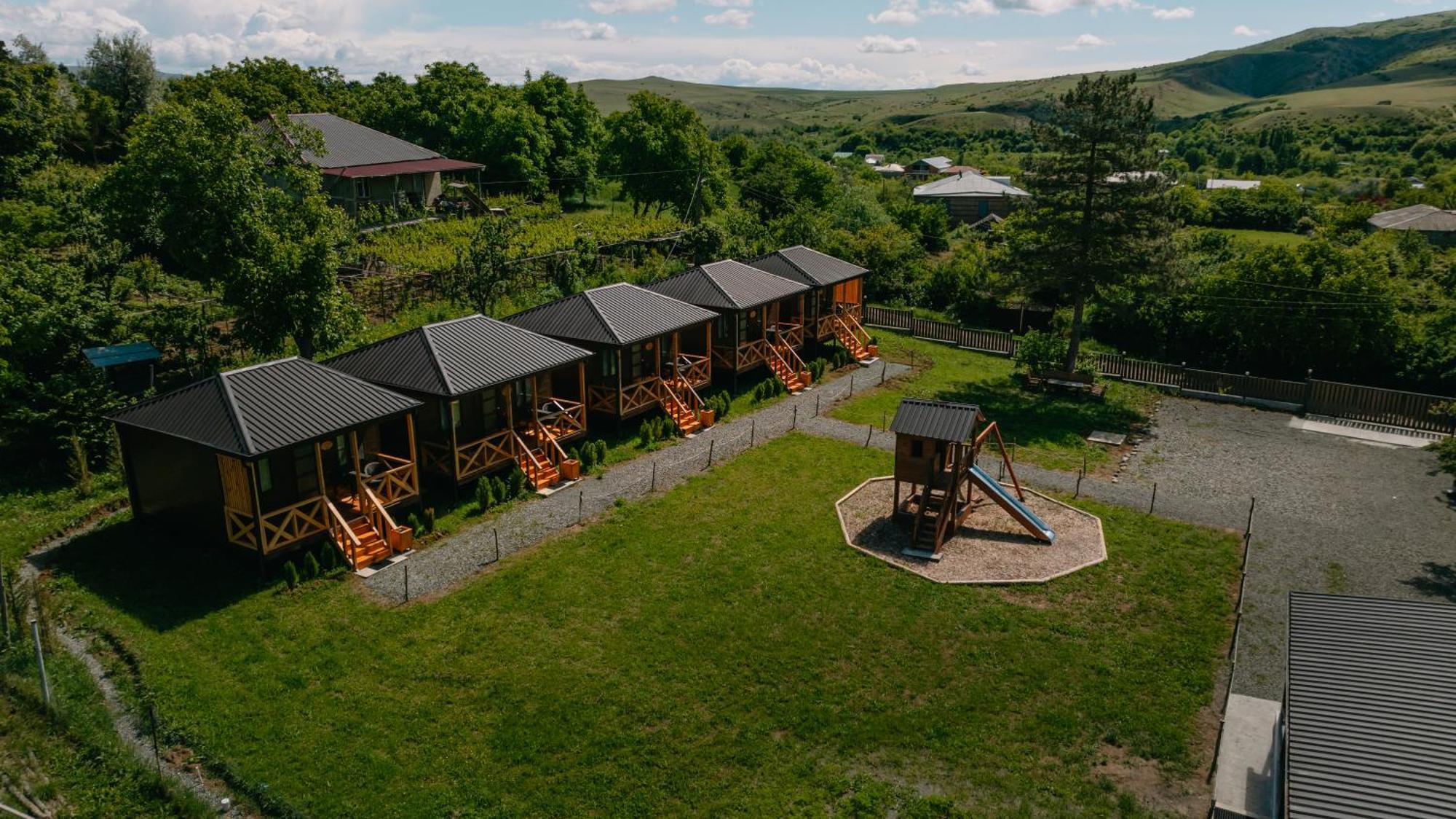 Chateau Ateni Cottages Gori Exteriör bild