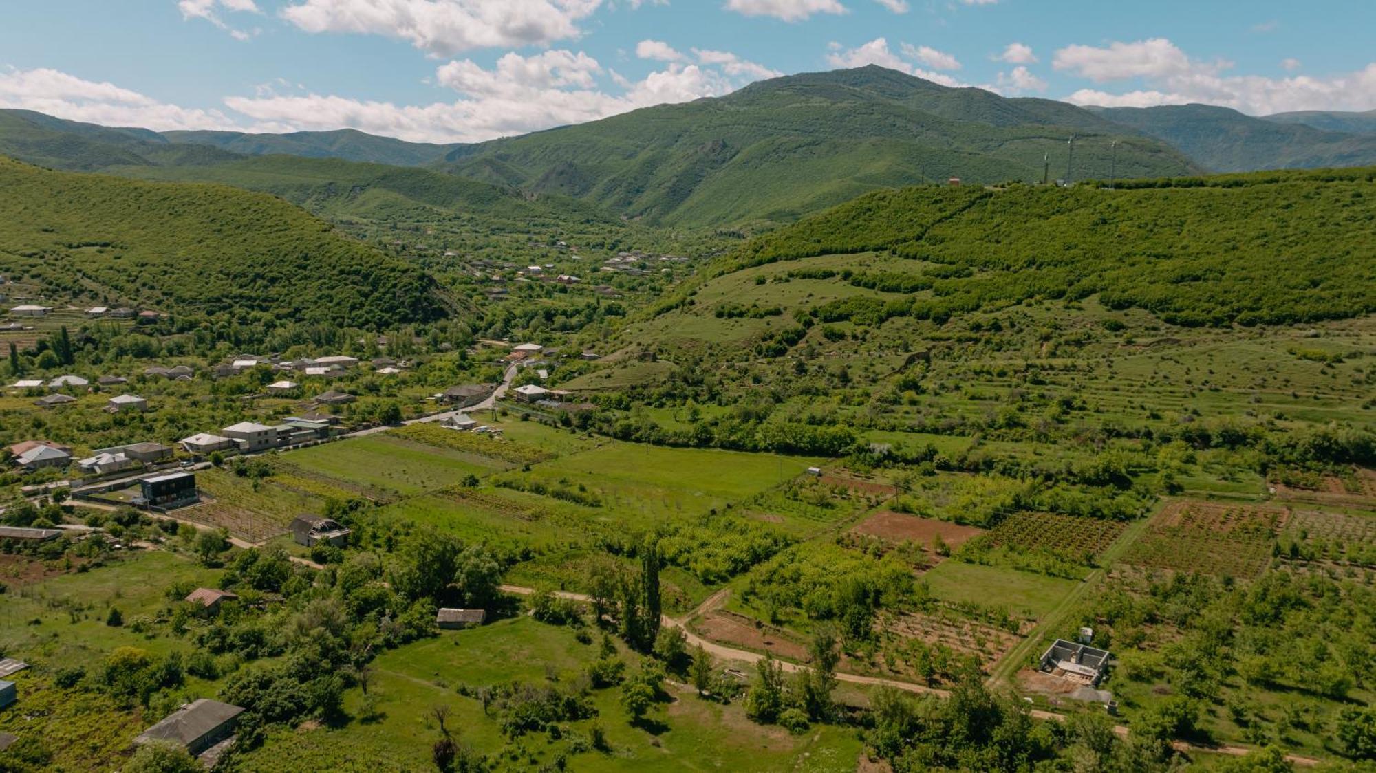 Chateau Ateni Cottages Gori Exteriör bild